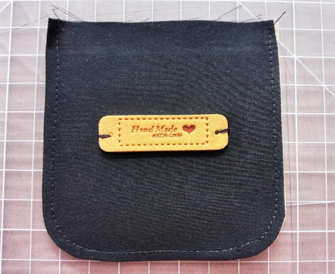 Patrón descargable: bolso bandolera ideal para llevar lo esencial